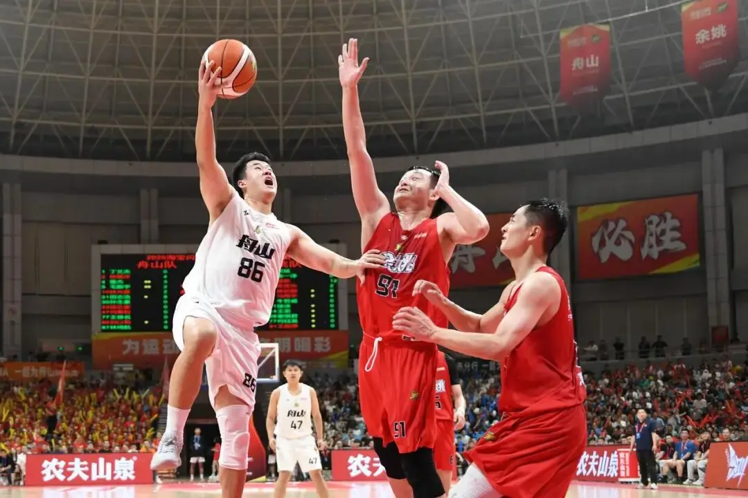 从赛前的积, 喊助威声震, jpg 从赛前的积, 喊助威声震, jpg