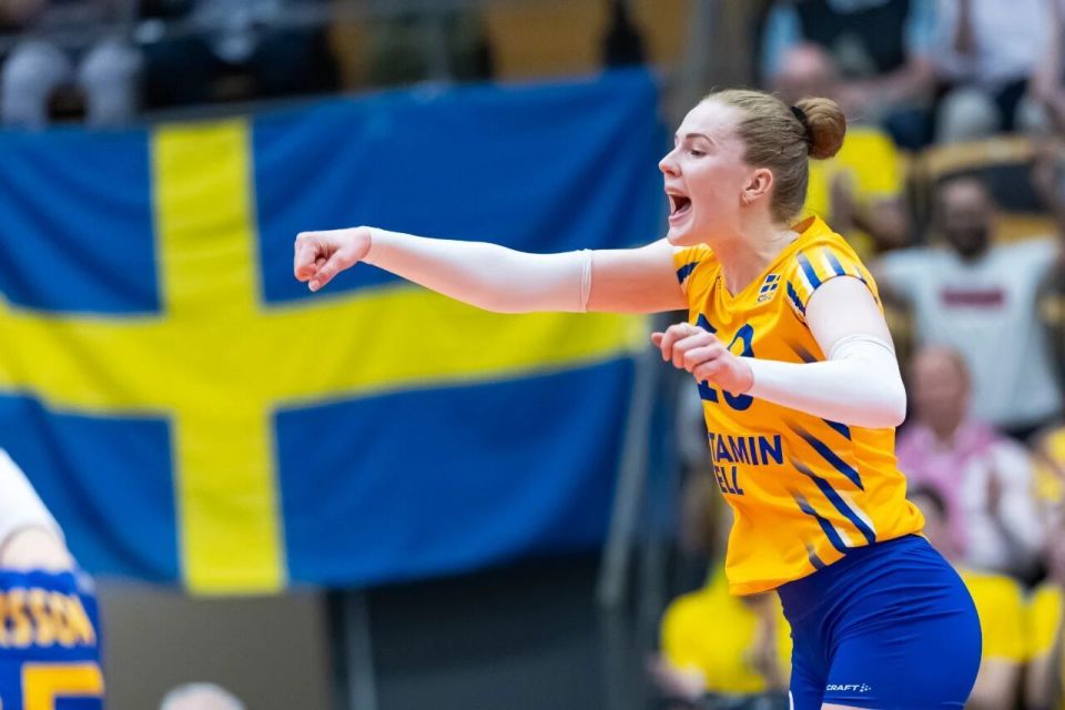 鲁斯海峡, 打破了科内